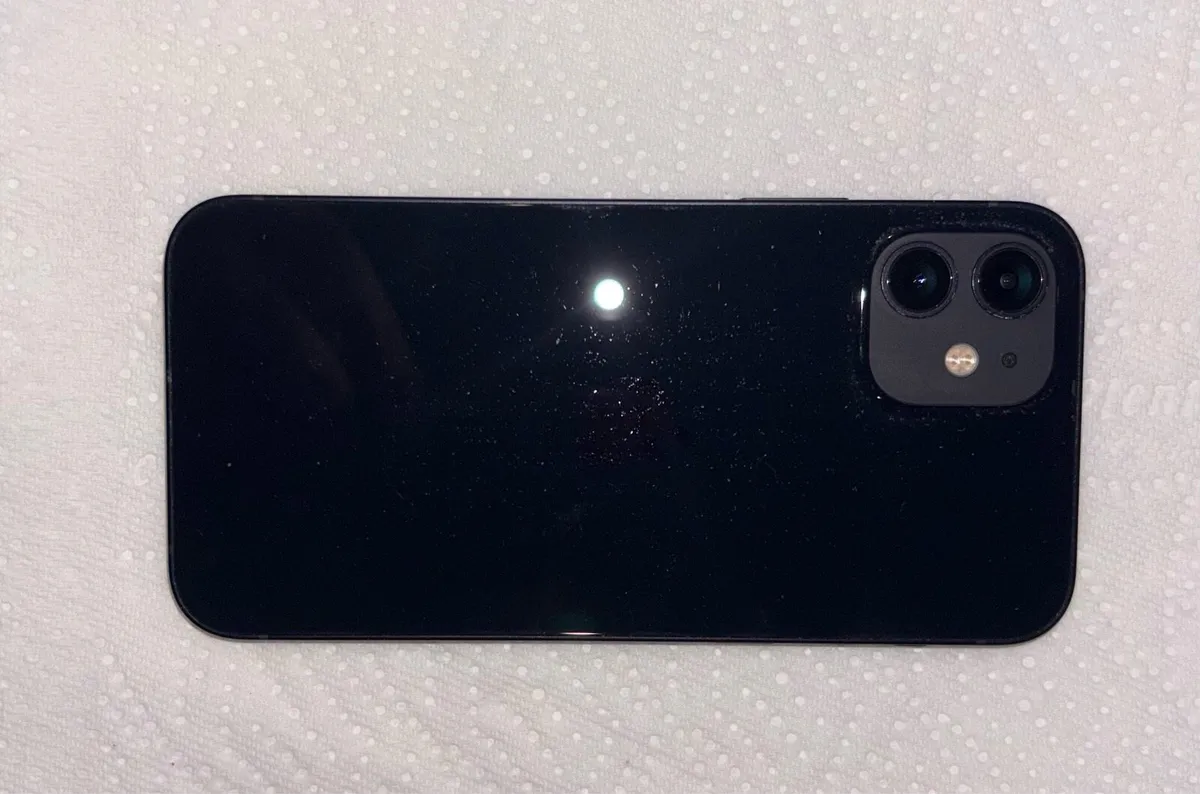 IPhone 12 - Image 4