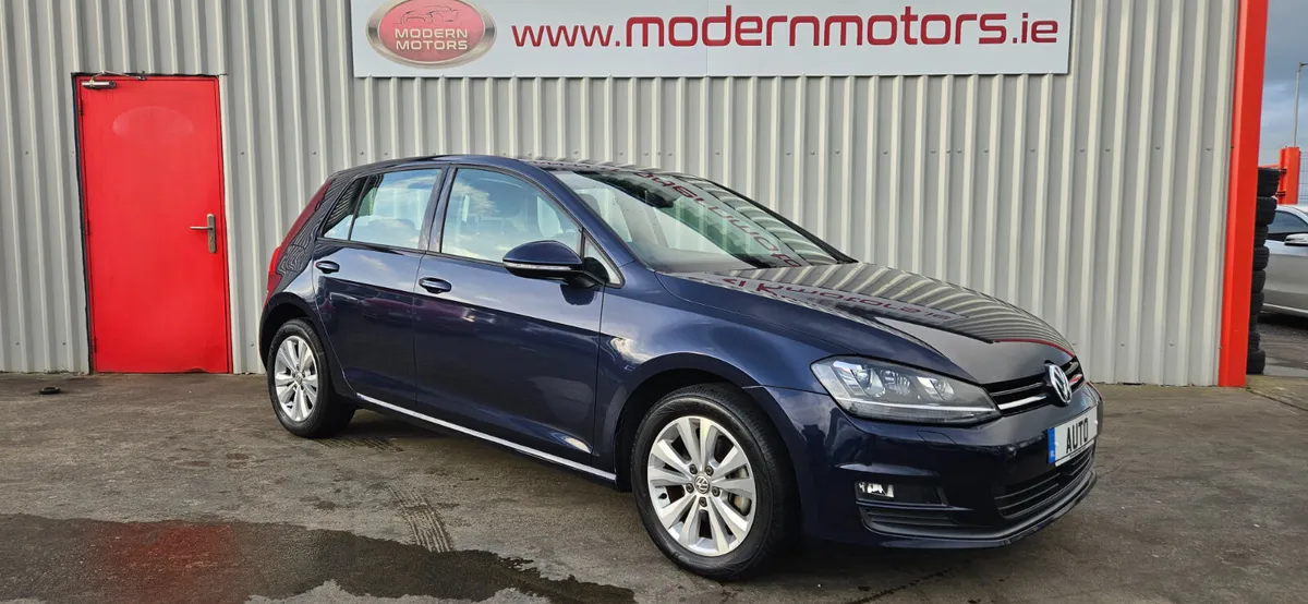 Volkswagen Golf auto 1.2 comfortline low kms - Image 1