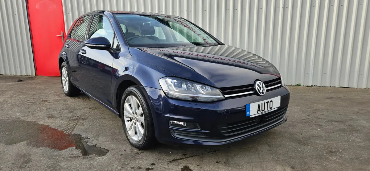Volkswagen Golf auto 1.2 comfortline low kms - Image 2