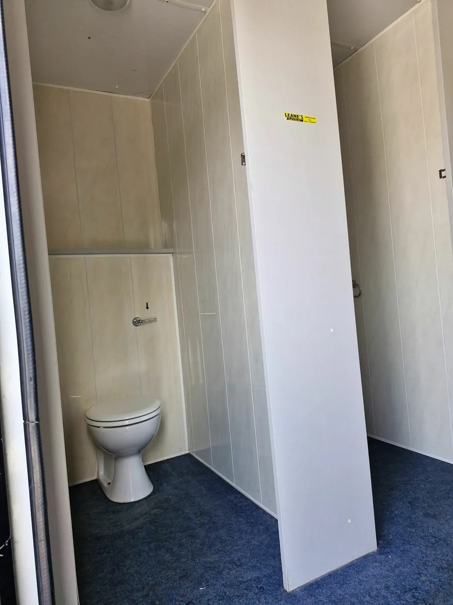 Mobile toilet trailer container welfare unit - Image 4