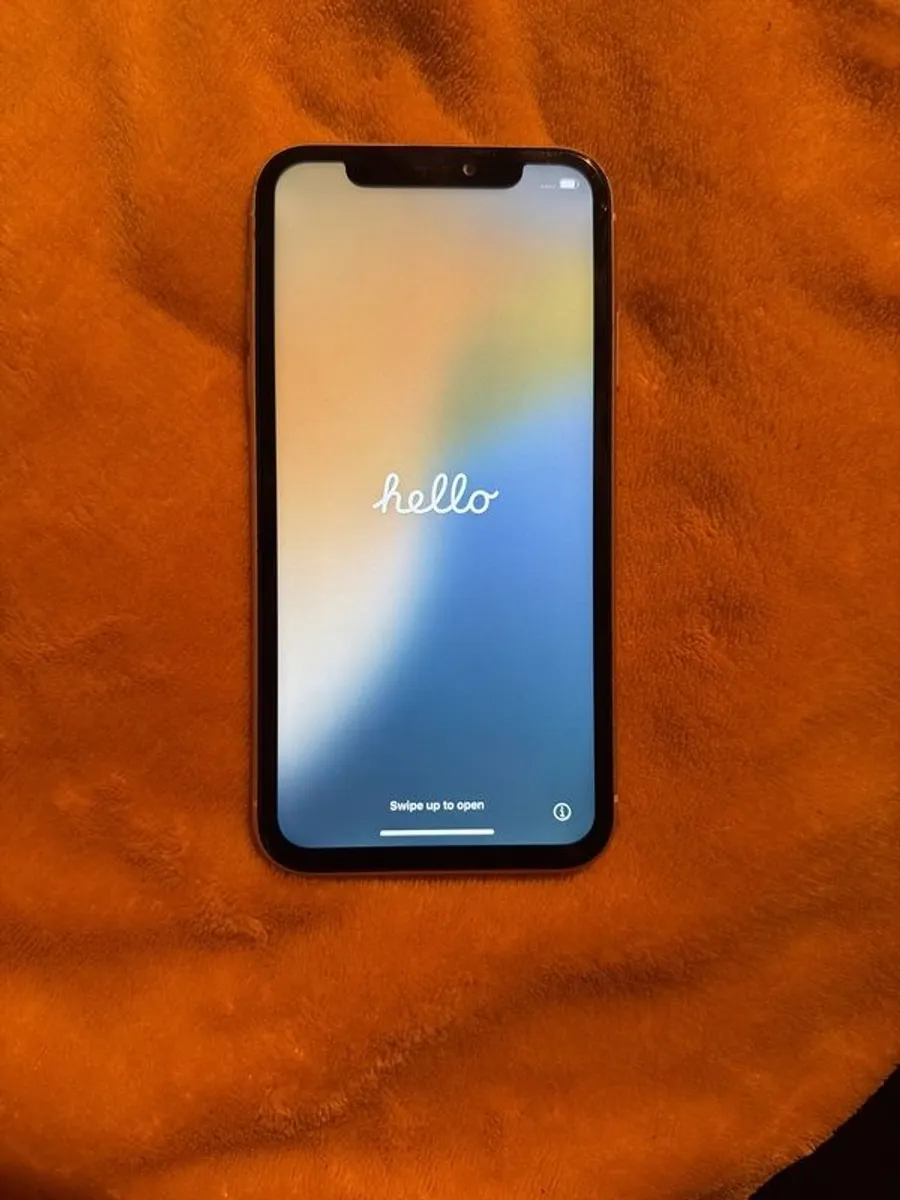 Iphone 11 64gb White - Image 1