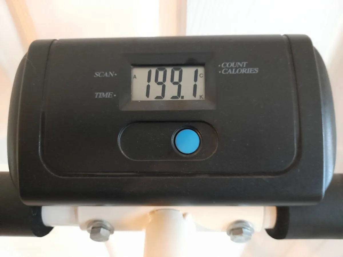 Airwalker 2000 Crosstrainer for sale - Image 4