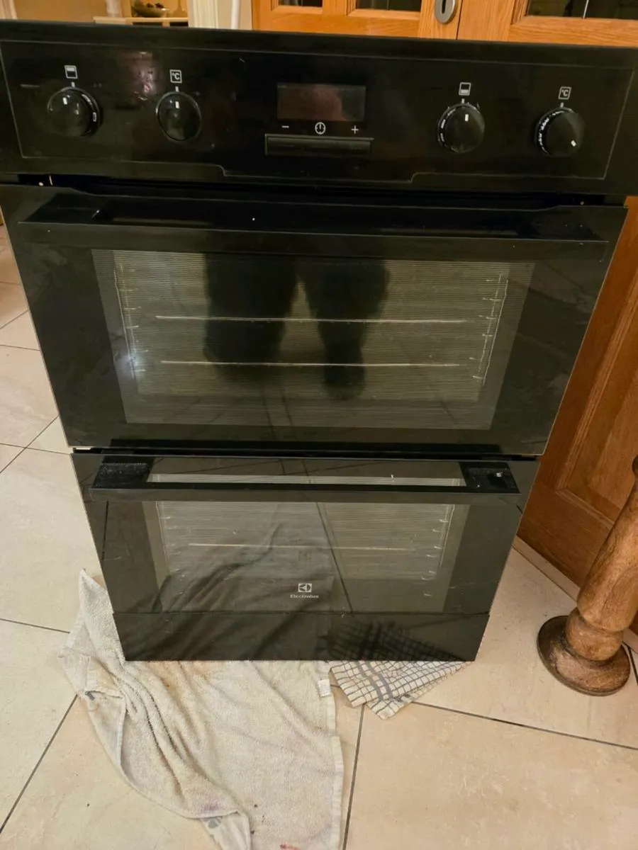 Electrolux Double Oven - Image 2