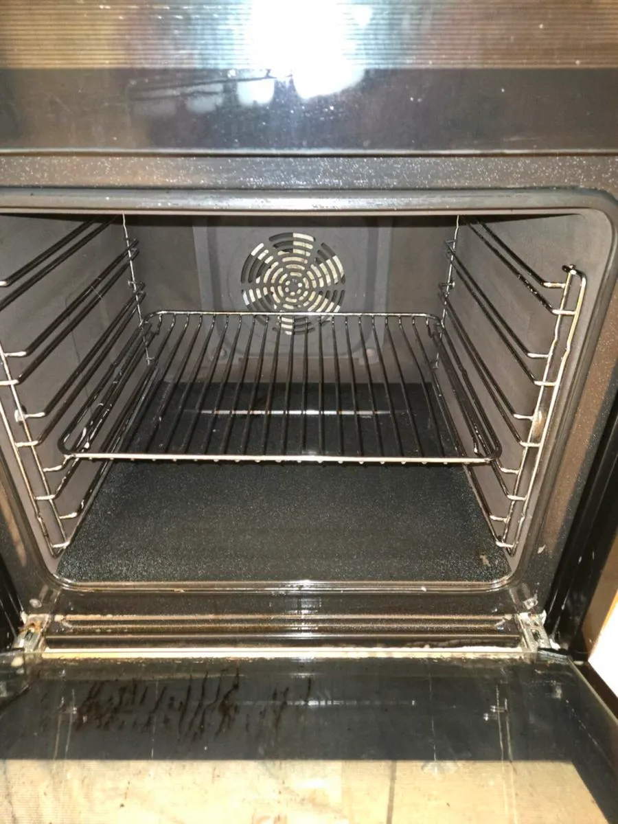 Electrolux Double Oven - Image 4