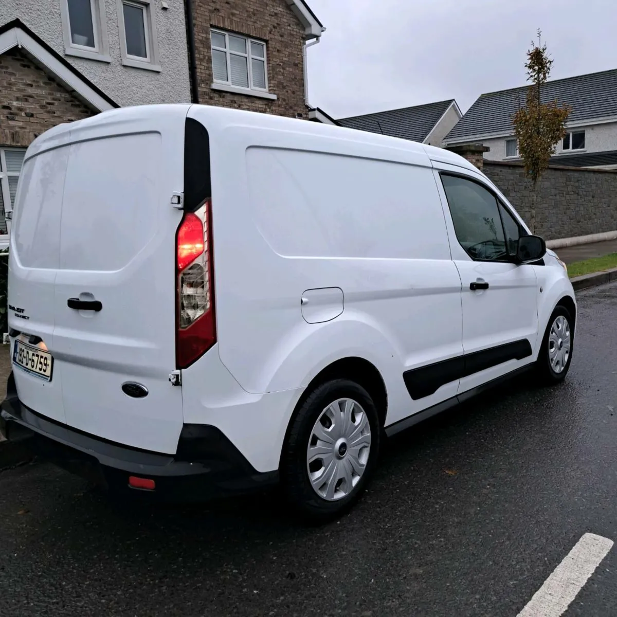 Ford  transit connect Trend 192 one owner - Image 3