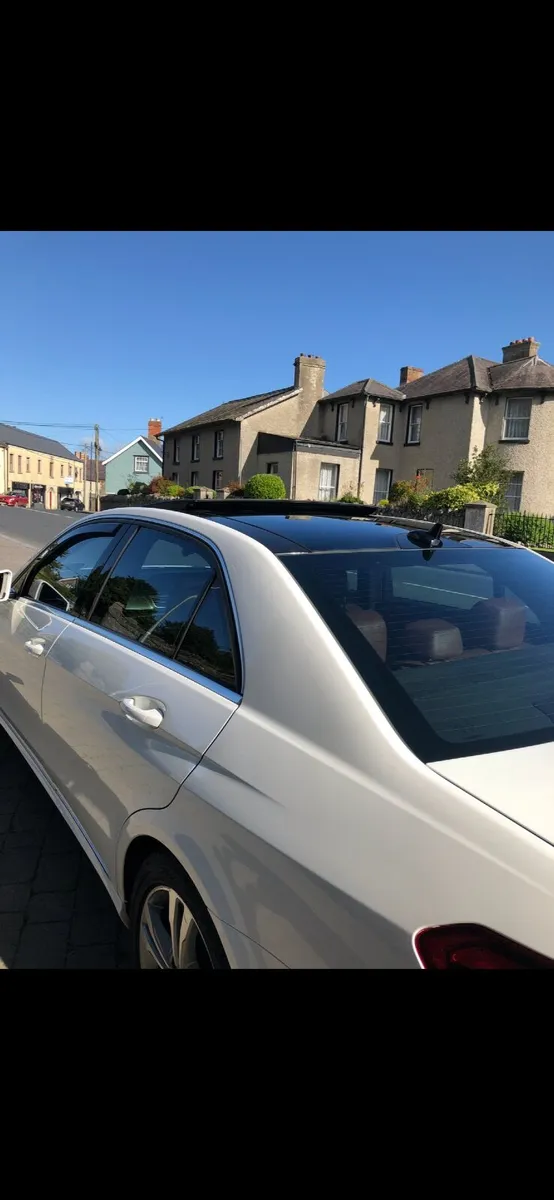 Mercedes-Benz E-Class 2013 - Image 3