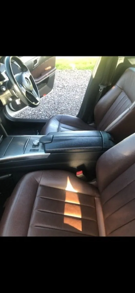 Mercedes-Benz E-Class 2013 - Image 4