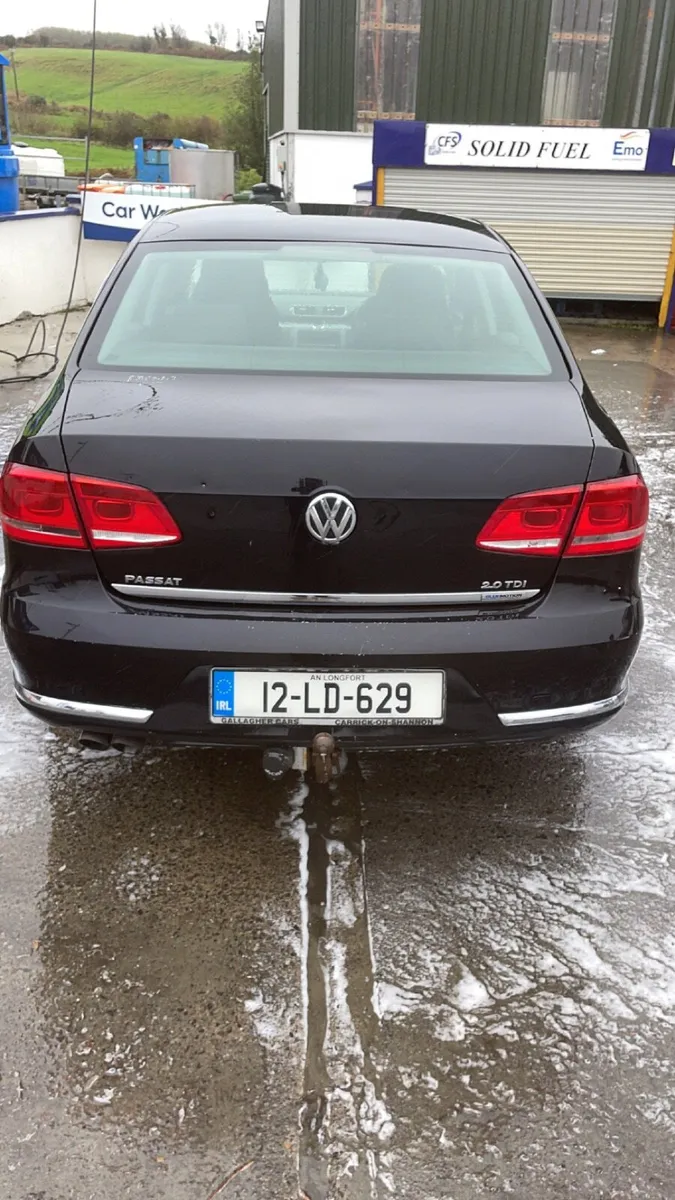Volkswagen  2:0 B7 Passat 2012 - Image 3