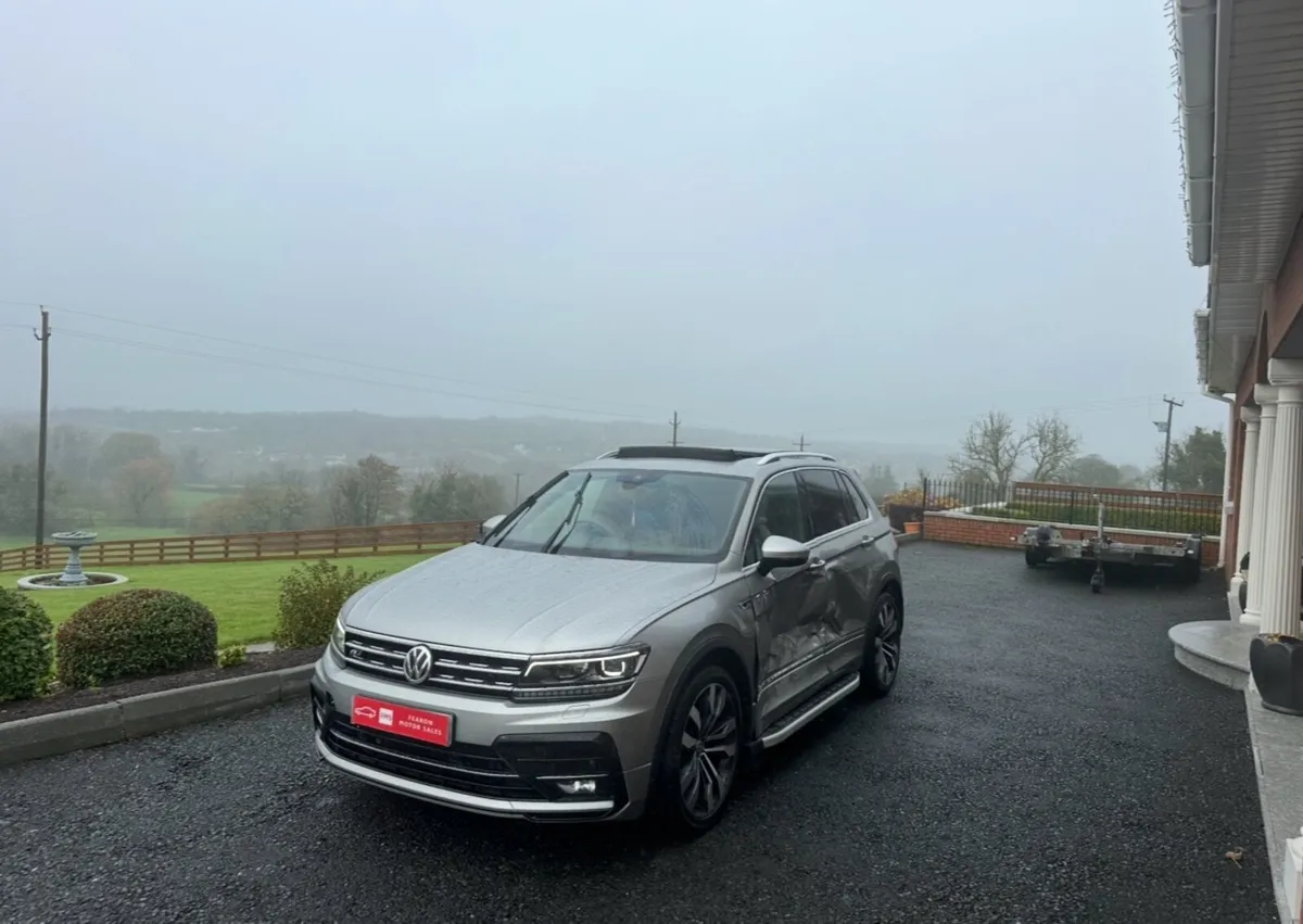 2017 VW Tiguan R Line - Image 2