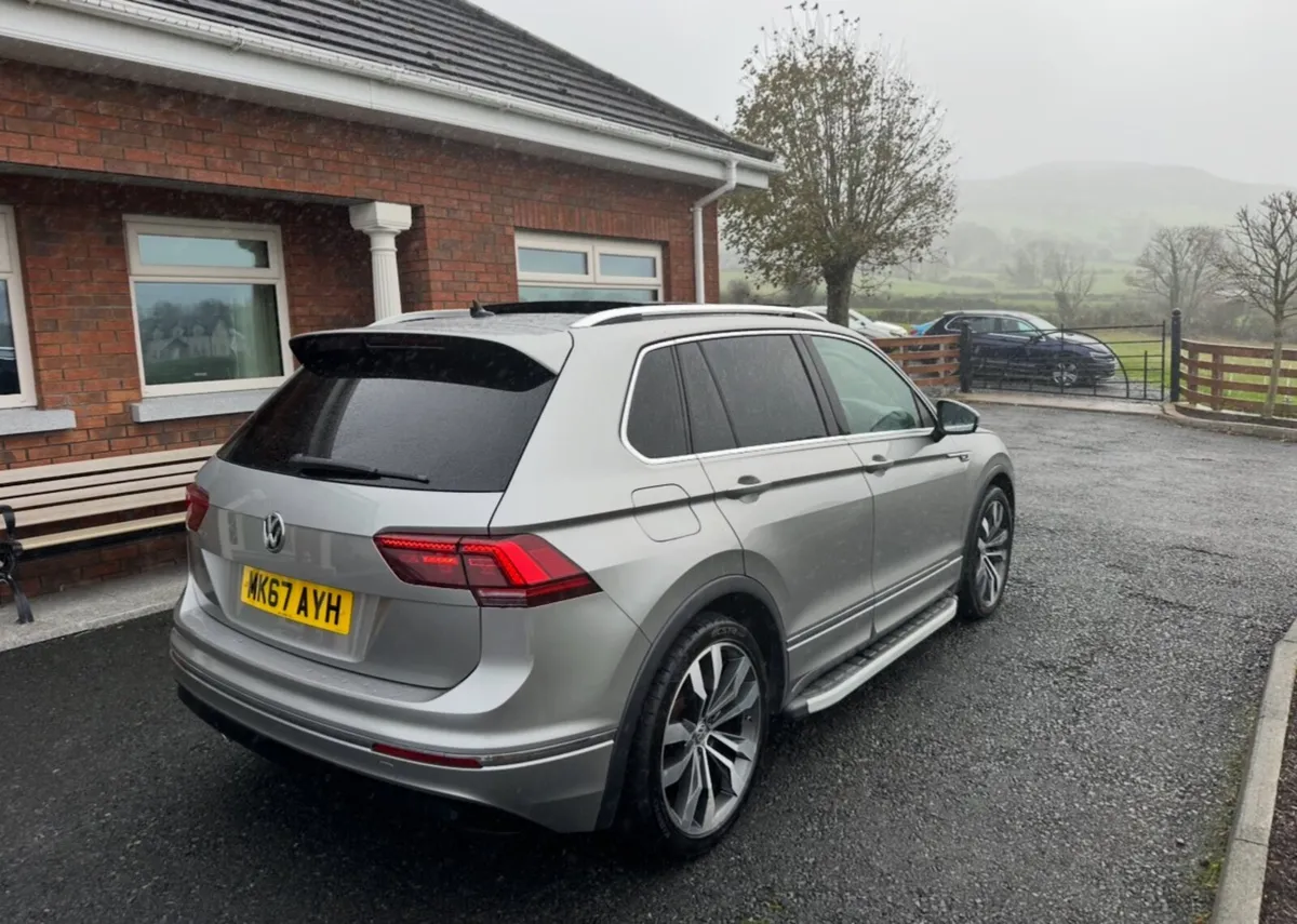 2017 VW Tiguan R Line - Image 3