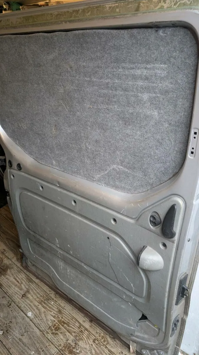 Side door & 4 wheels Vivaro / Primastar / Trafic - Image 2