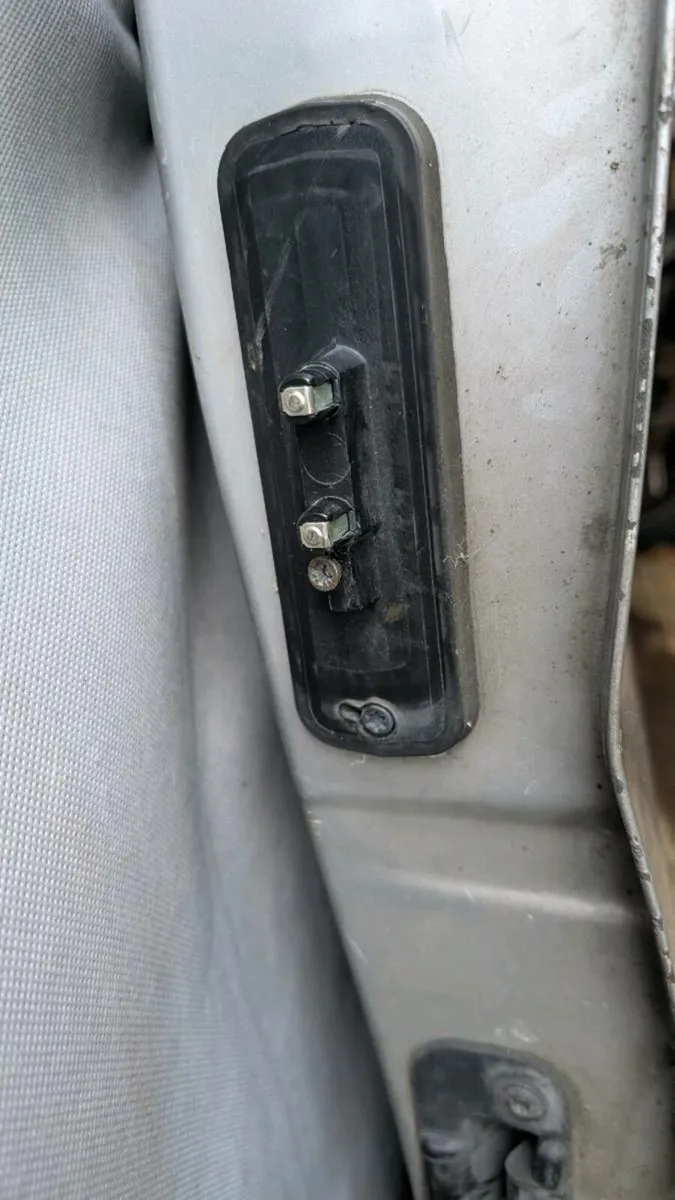 Side door & 4 wheels Vivaro / Primastar / Trafic - Image 4