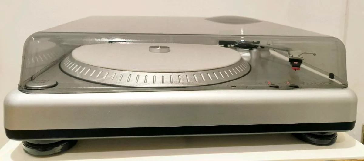 ION Audio TTUSB10 Turntable - Image 1