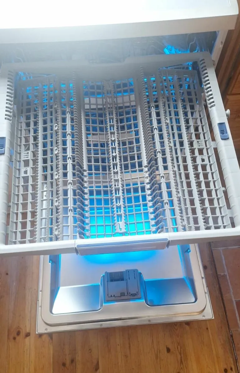 Siemens iq700 dishwasher - Image 4