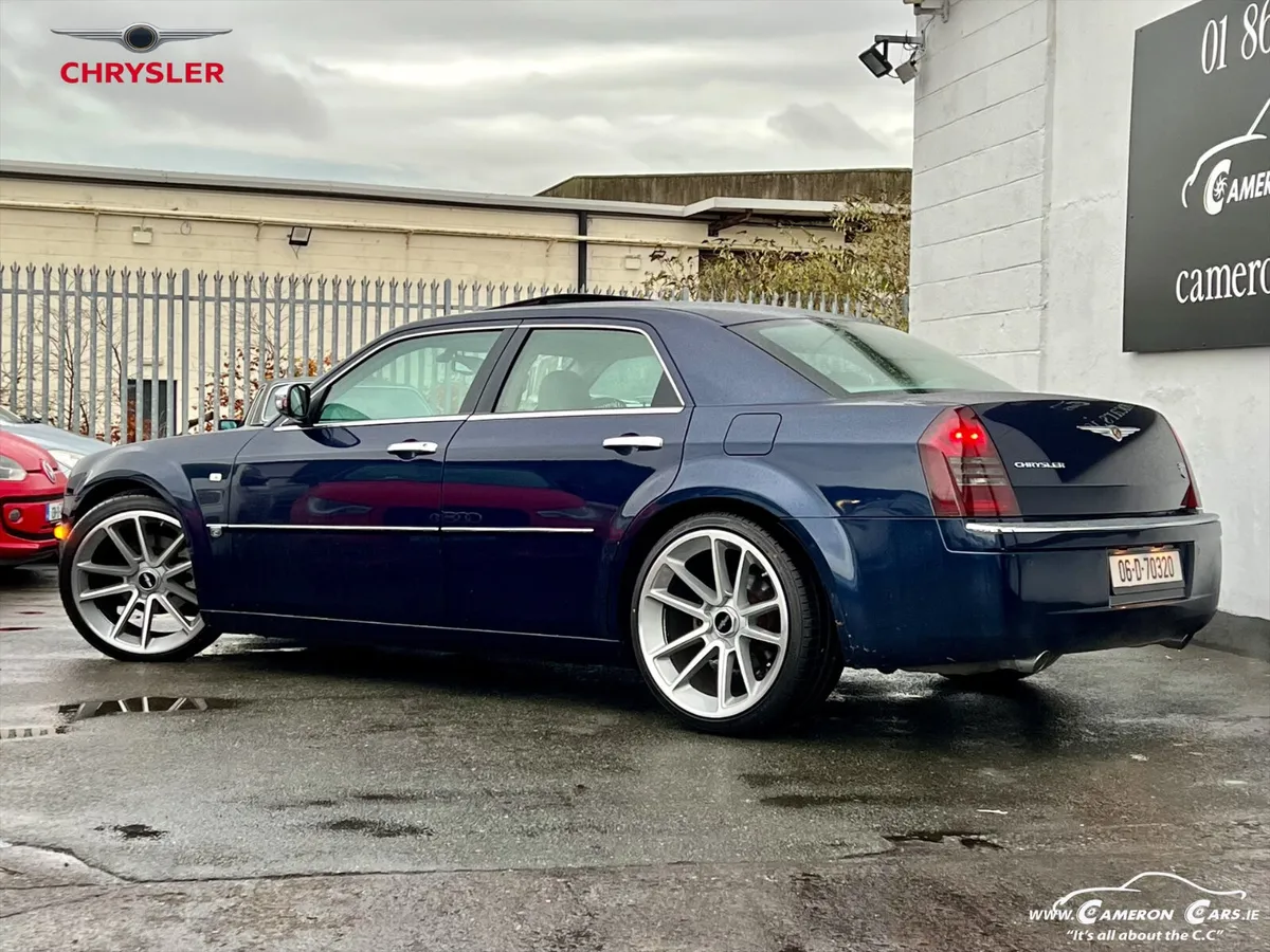 CHRYSLER 300C 5.7 HEMI V8 TIMELESS COOL - Image 4