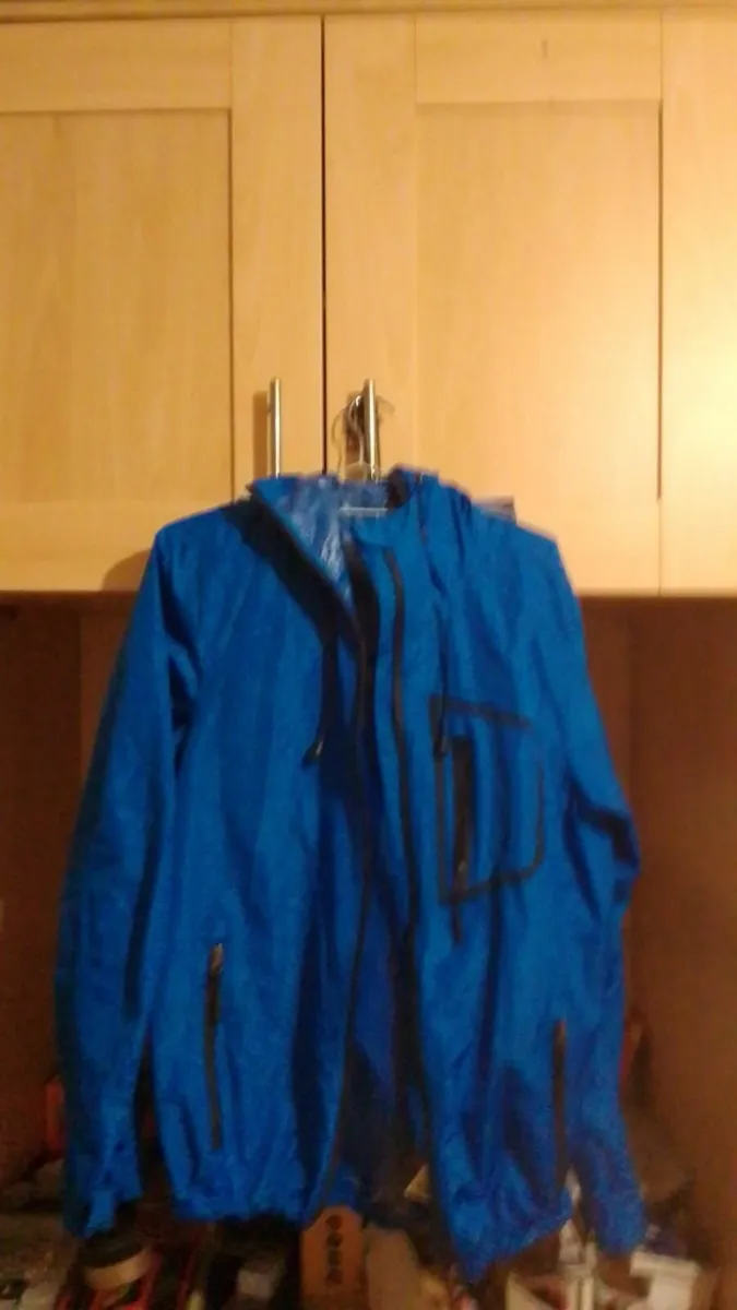 Waterproof jacket - Image 2