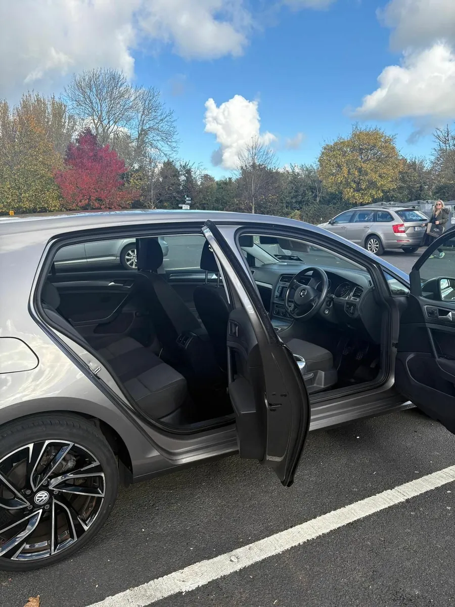 Volkswagen Golf 2013 - Image 3