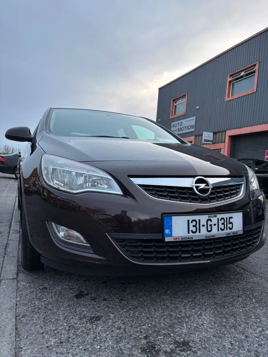 2013 Opel Astra 1.4 Petrol 100PS - Image 4