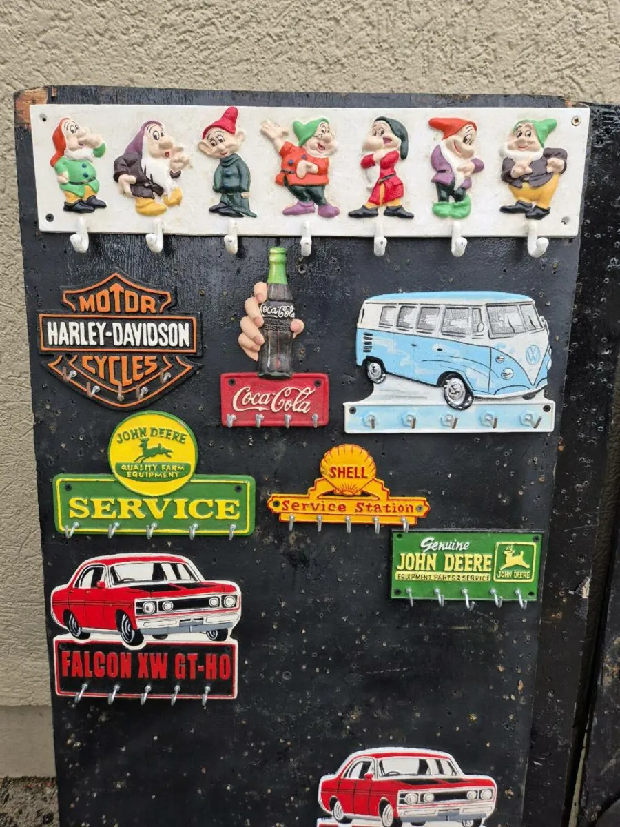 Cast iron  key ring holder