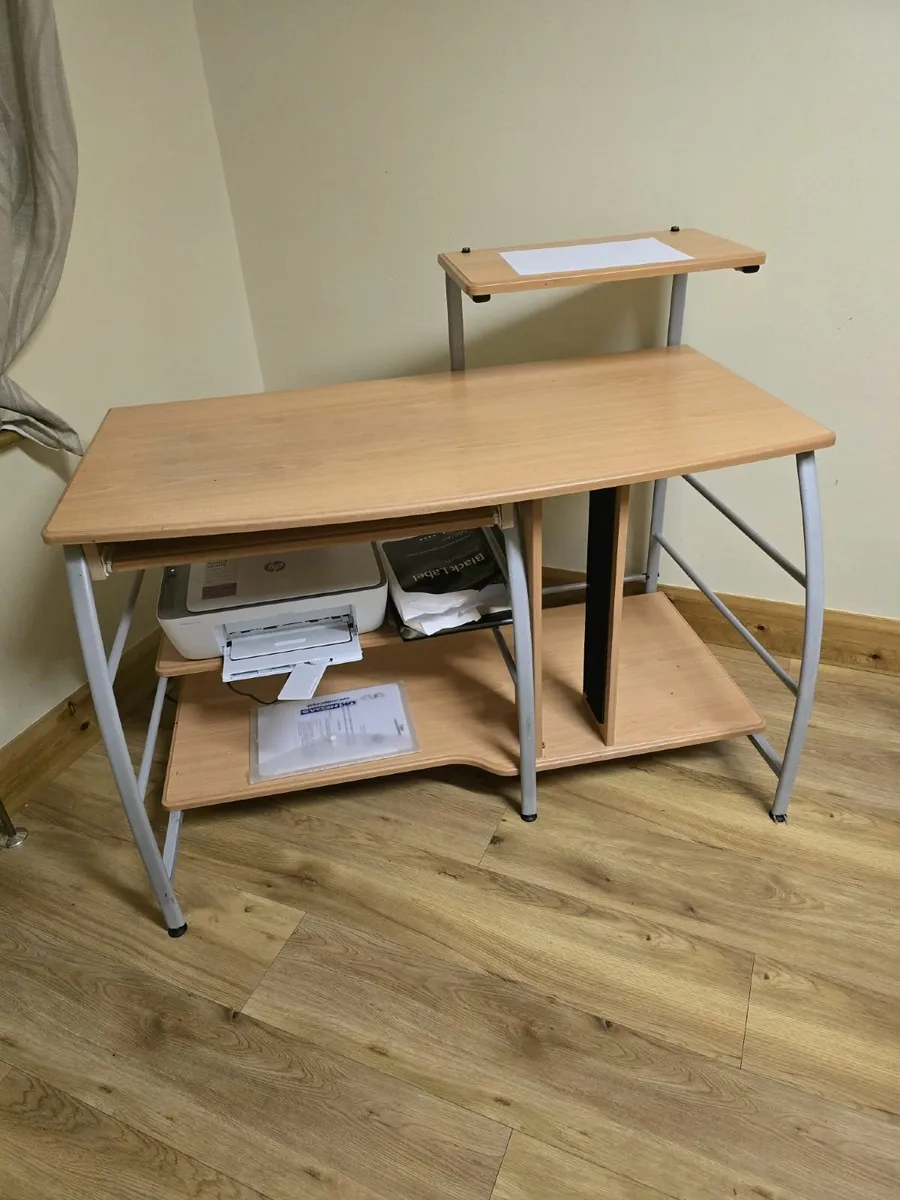 Selling quality furniture, excellent condition - Image 3