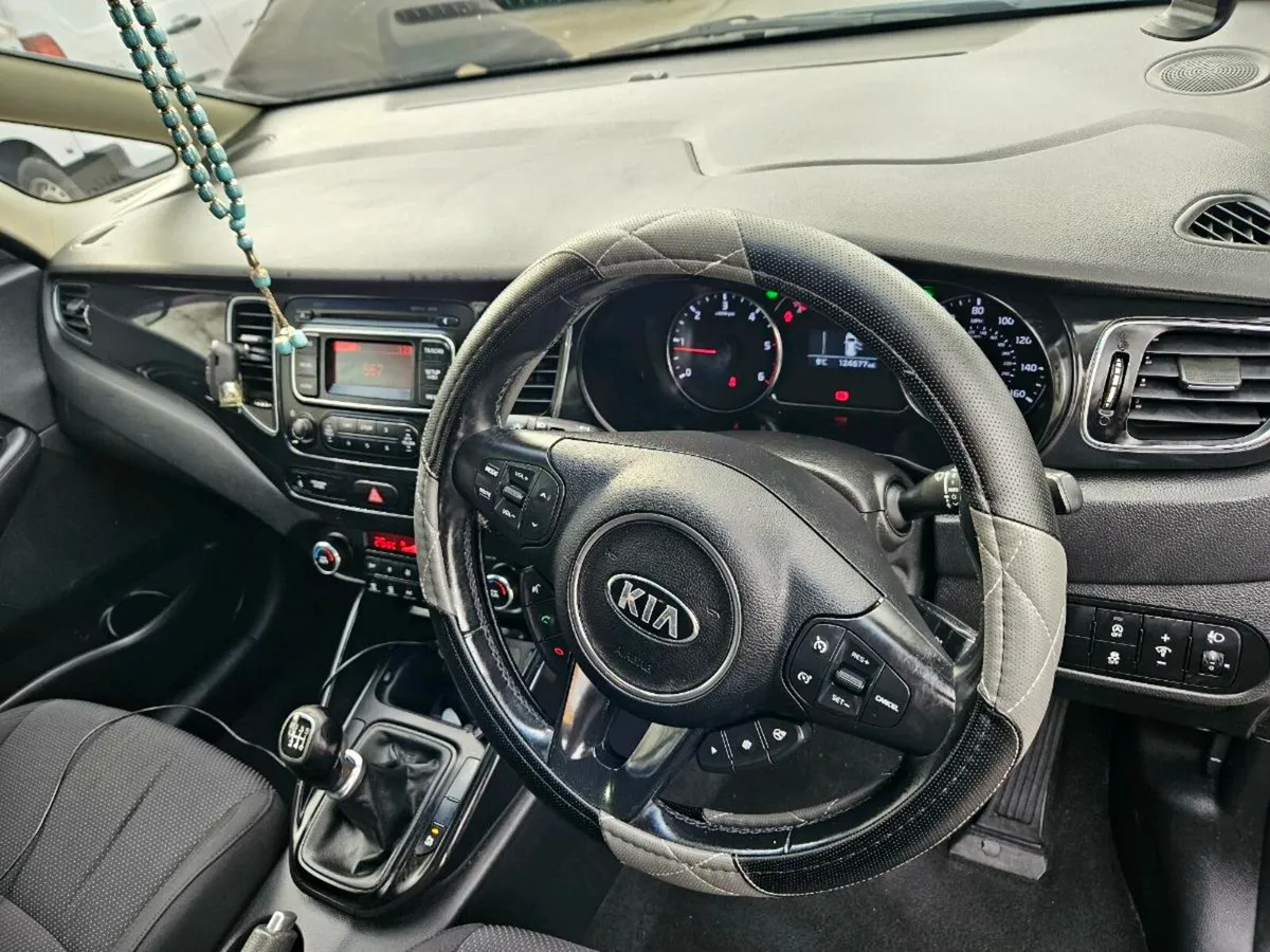 Kia carens - Image 4