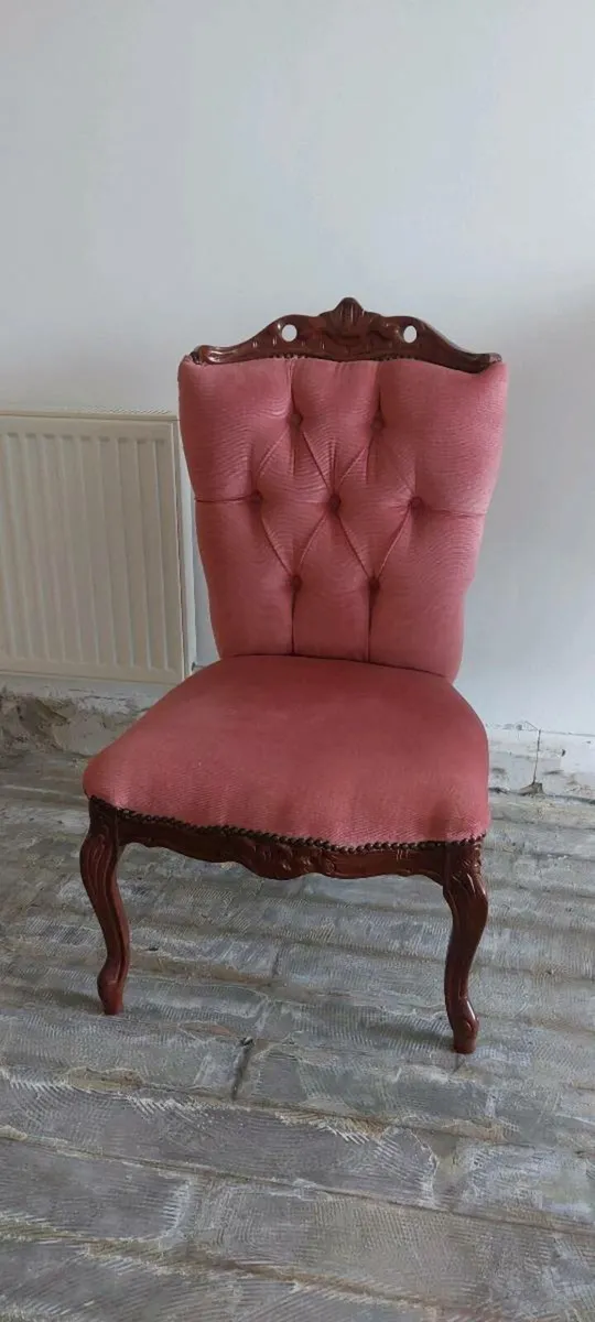 Occasional chair - Image 2