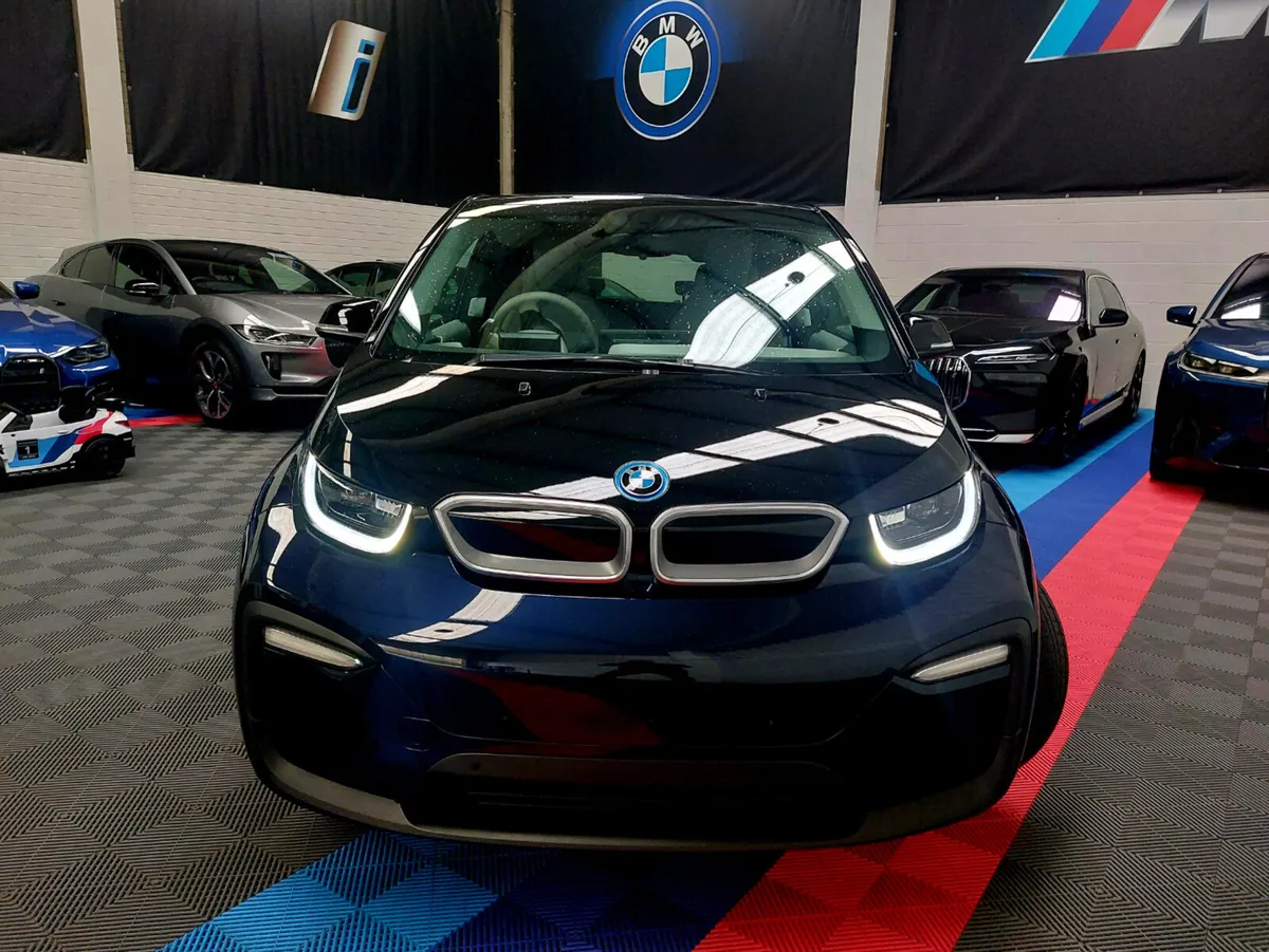 192 I3 120AH ZI3I 4DR AUTO (300KM+ RANGE) - Image 2