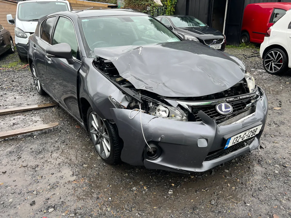 2013 Lexus ct200 1.8 hybrid - Image 3