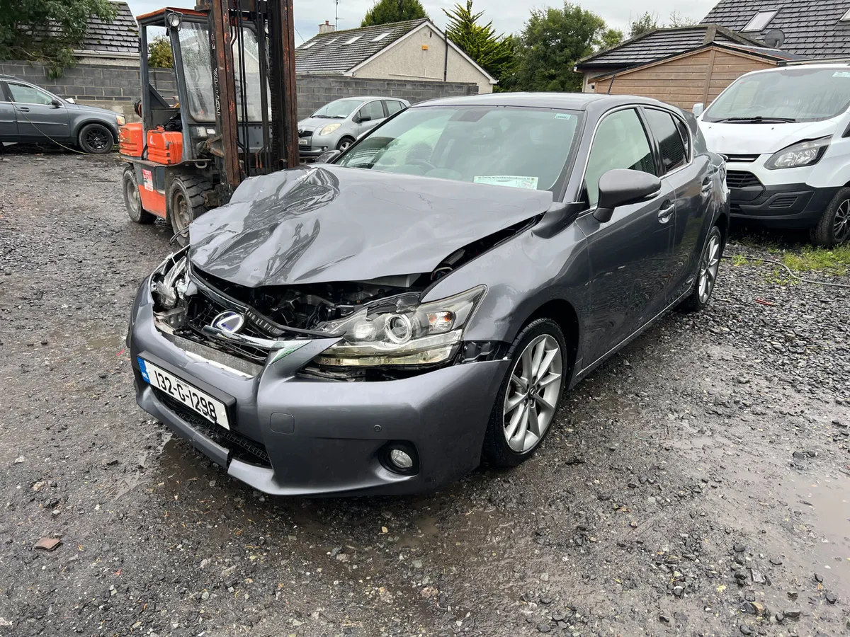2013 Lexus ct200 1.8 hybrid - Image 4