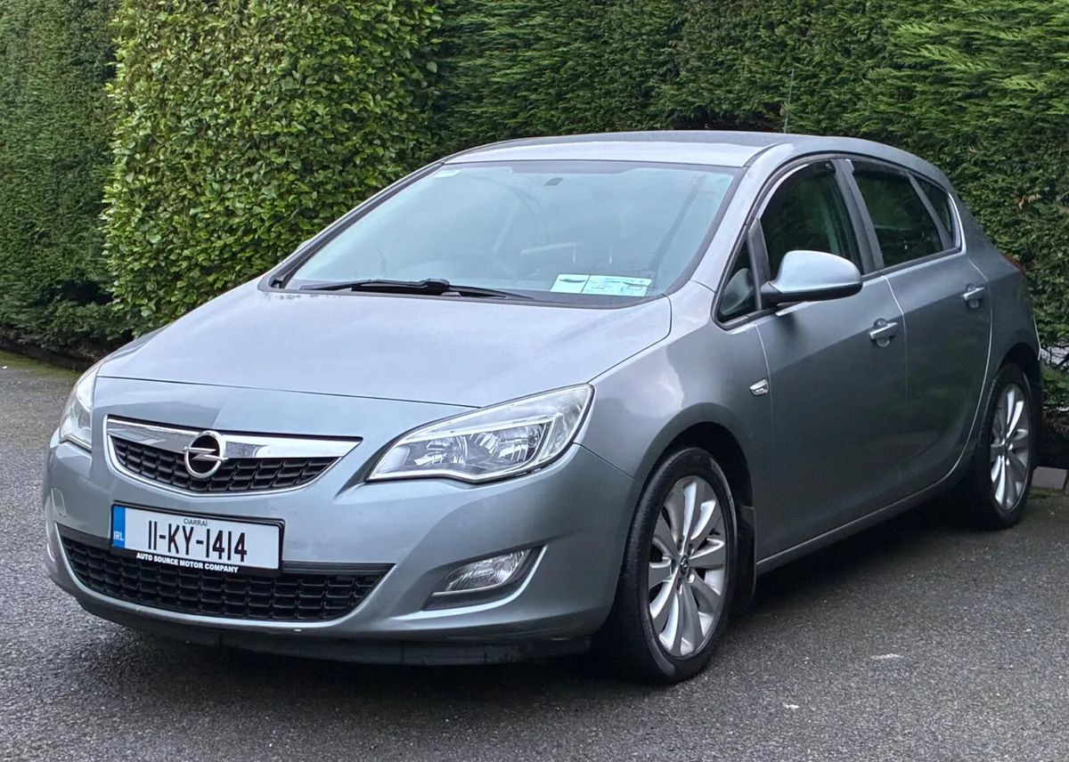 Opel Astra *NCT 07-26* - Image 2