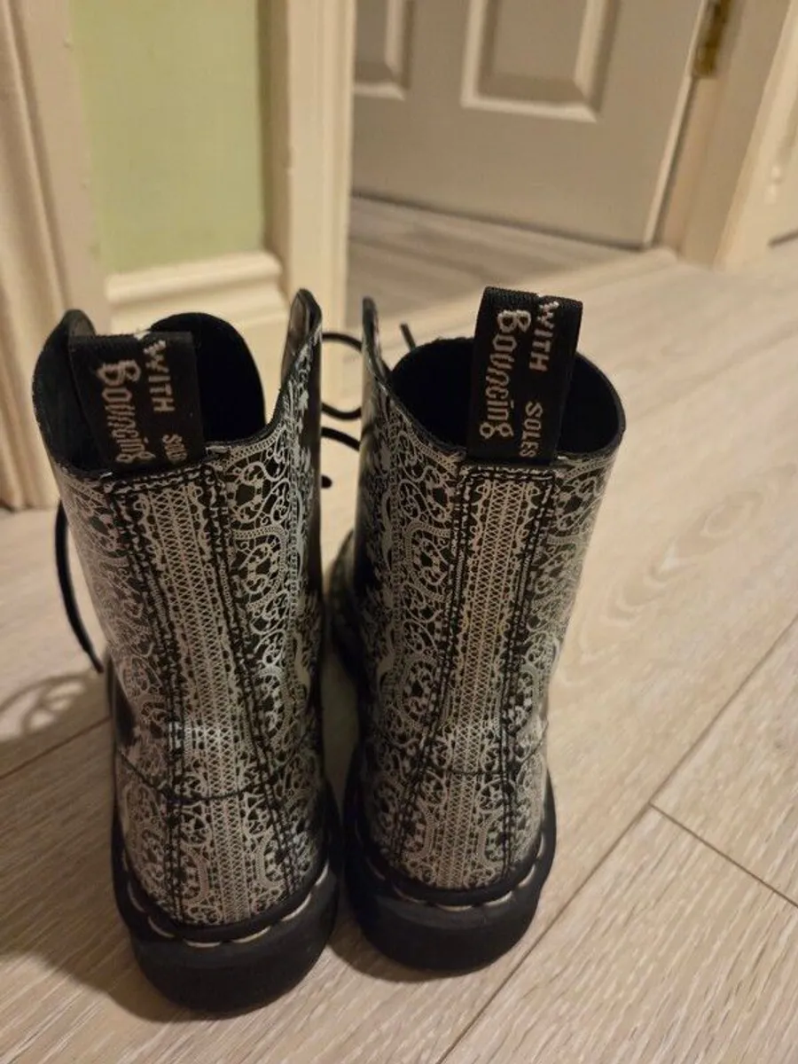 Dr Martens boots - Image 3