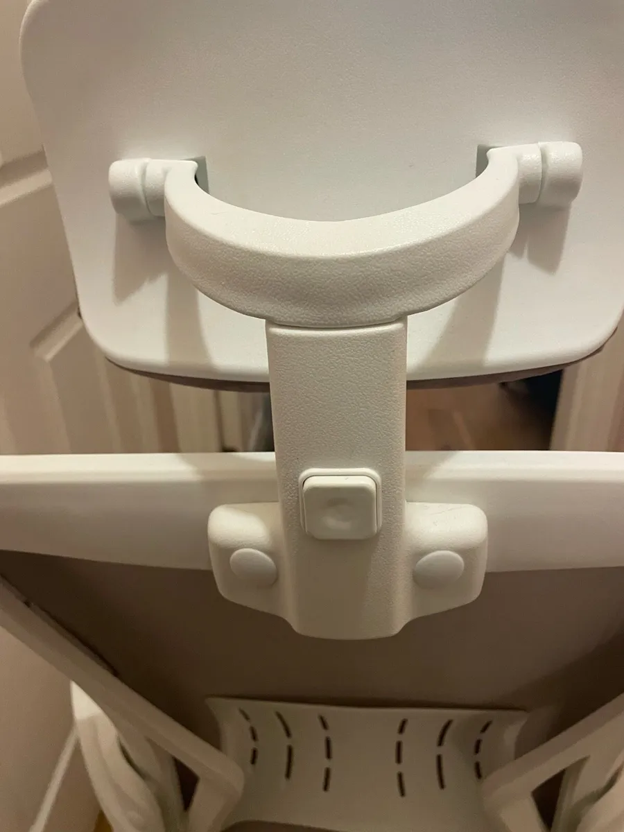 Ergonomic Office Chair. Perfect. - Image 4