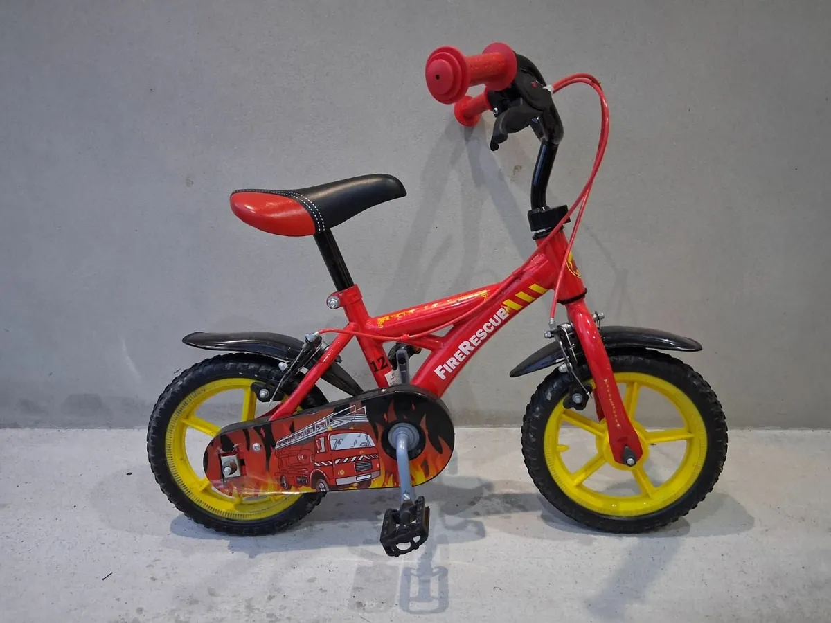 Child's bicycle - Image 1