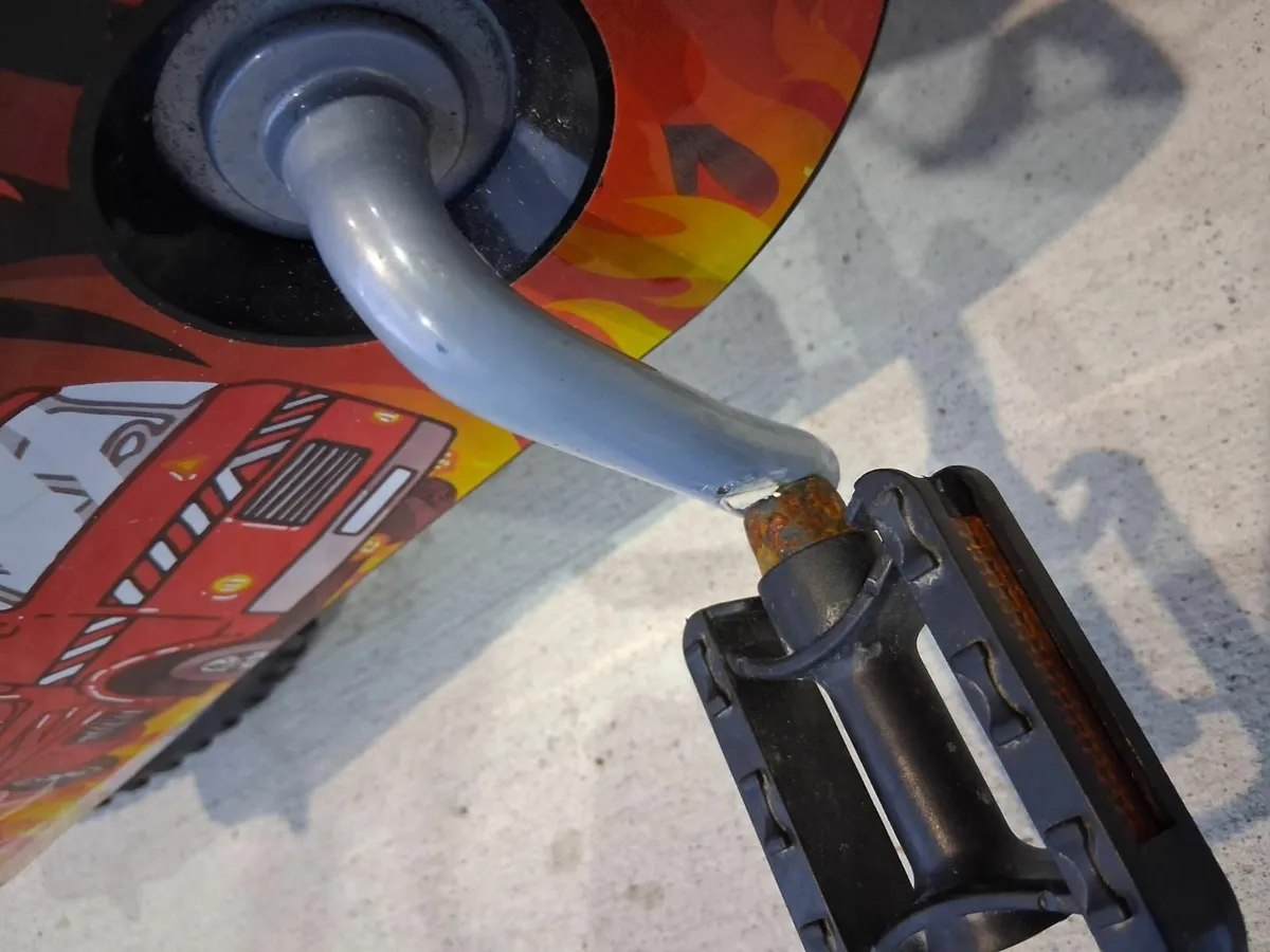 Child's bicycle - Image 3