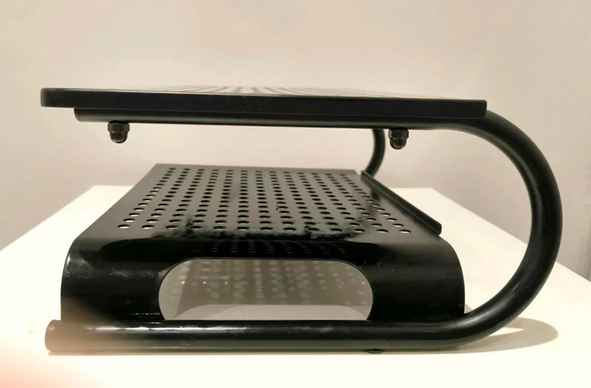 Laptop stand - Image 3