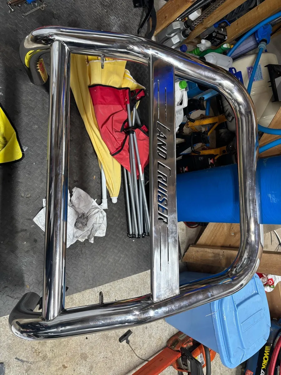 Toyota Land Cruiser bull bar - Image 2