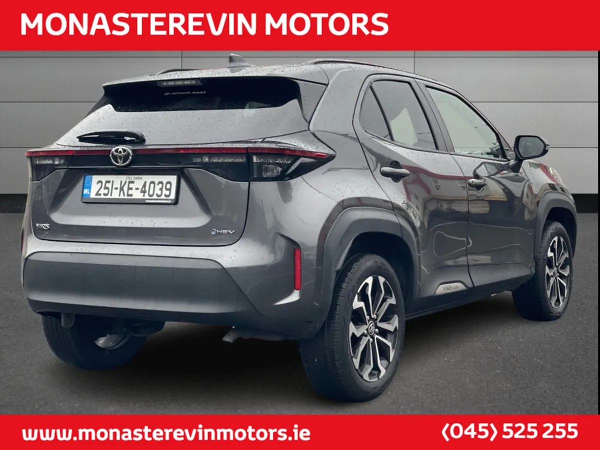 Toyota Yaris Cross L-SPORT - Image 2