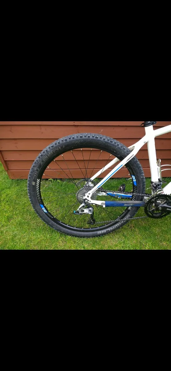 Boardman MTB Comp 27.5" Hardtail - Image 3