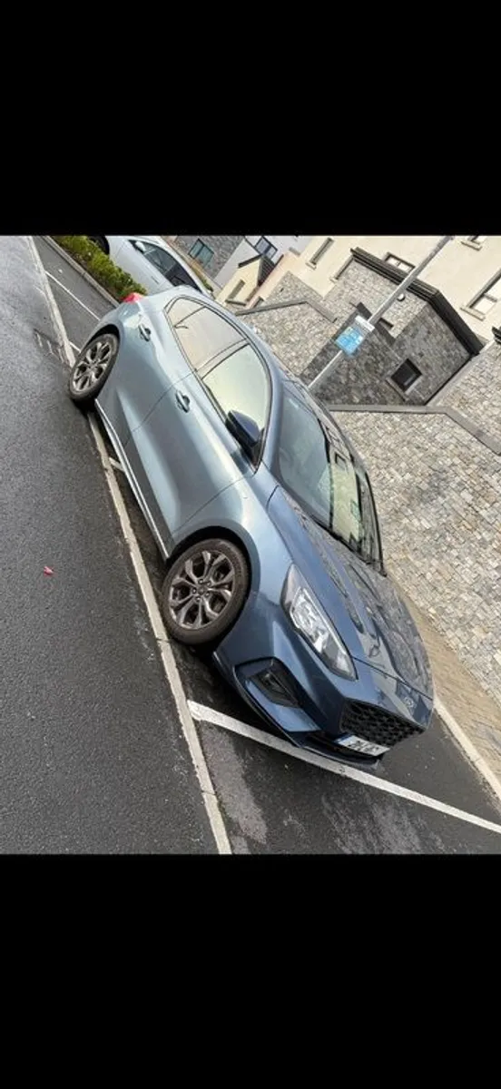 2021 Ford Focus - Image 1