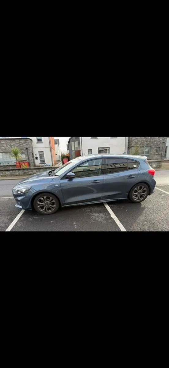 2021 Ford Focus - Image 2