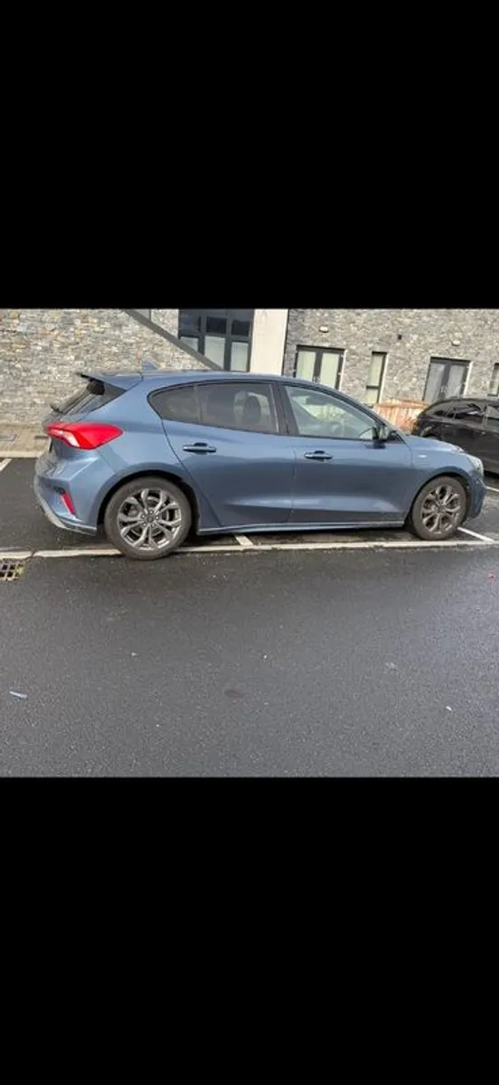 2021 Ford Focus - Image 4