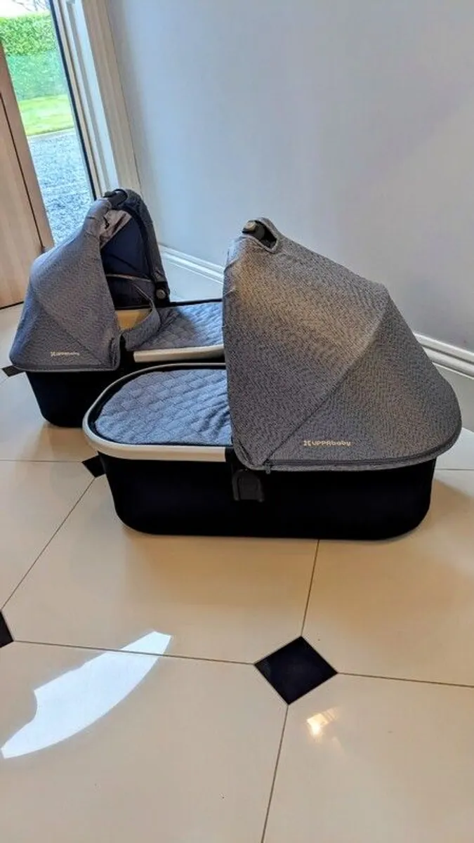 Uppababy Vista Twin Buggy Travel System - Henry Colour (light blue) - Image 2