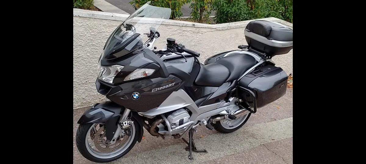 2011 BMW R1200RT (Only 32,000 miles.) - Image 3
