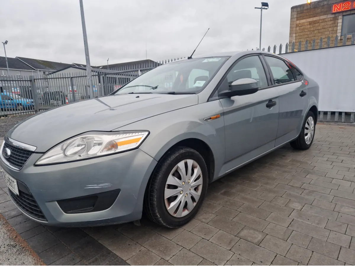 Ford Mondeo LX 1.6 5SPEED 5DR - Image 3