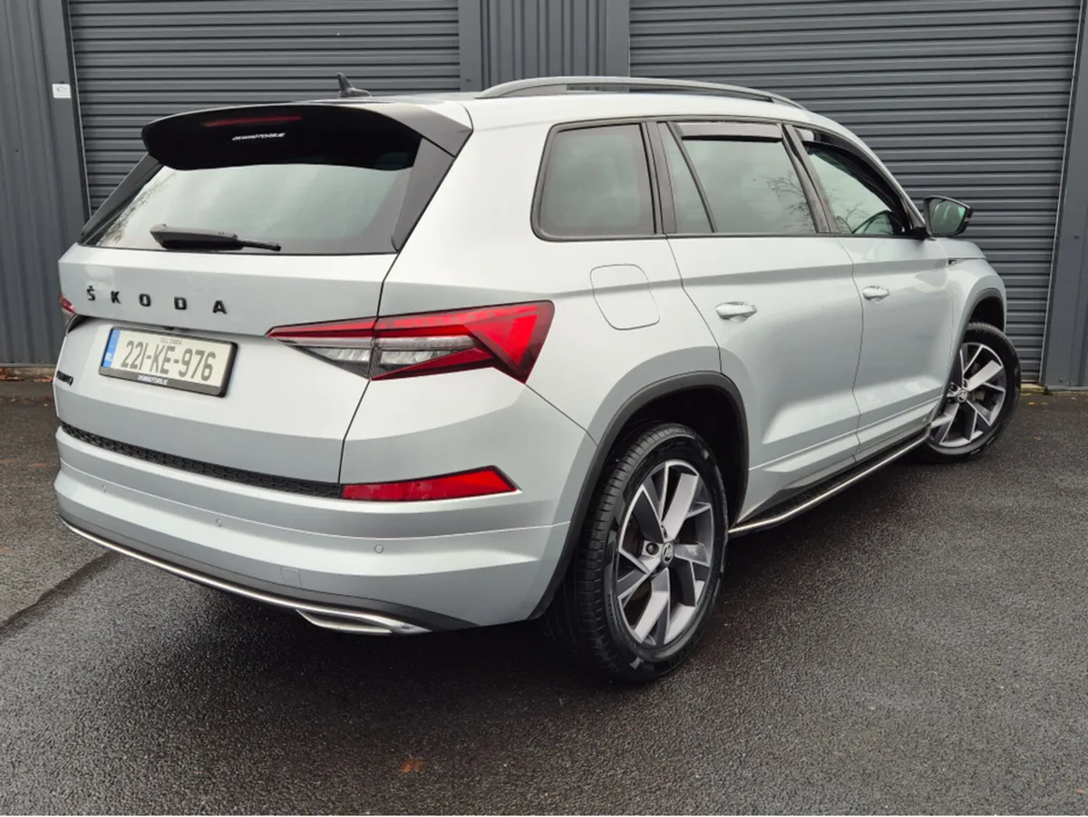 Skoda Kodiaq SPORTLINE AUTO 7 SEAT - Image 4