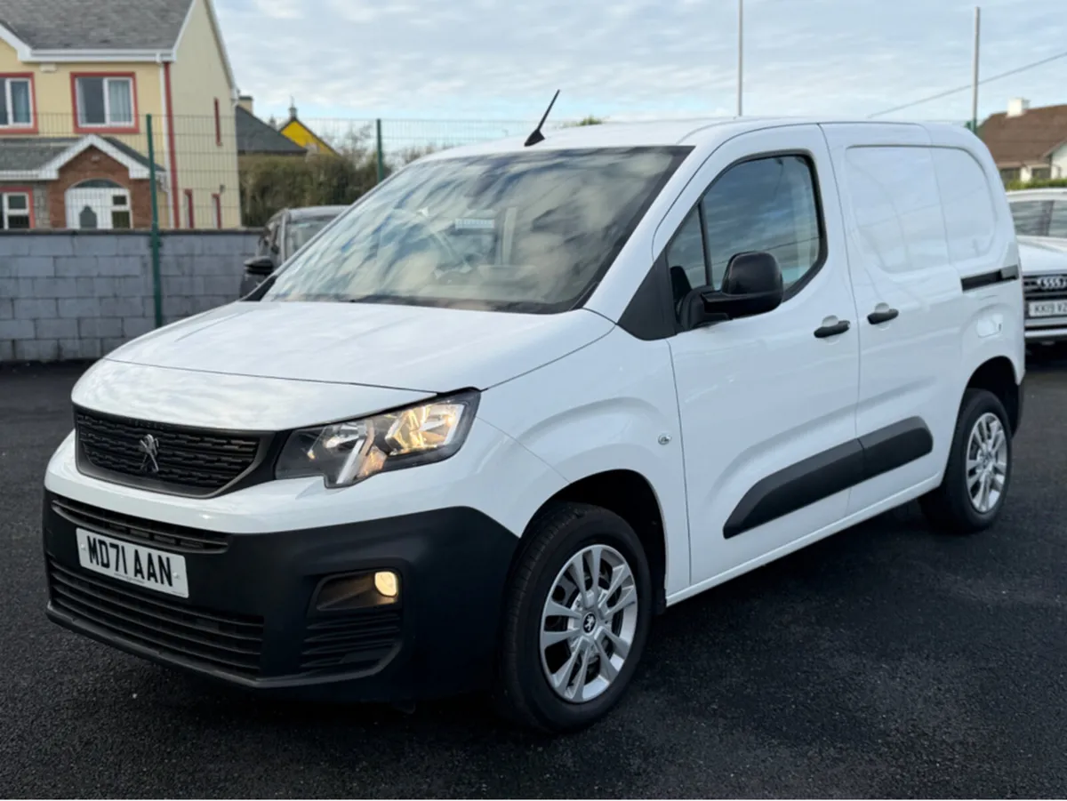 Peugeot Partner PROFESSIONAL PREMIUM BLUEHDI L1 - Image 3