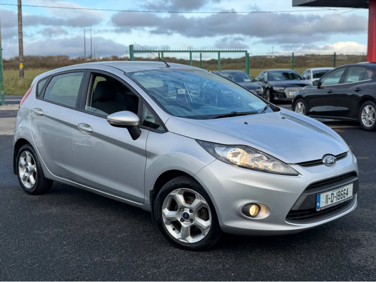 Ford Fiesta STYLE 1.4 D 68PS 5 TDCI 5DR - Image 1