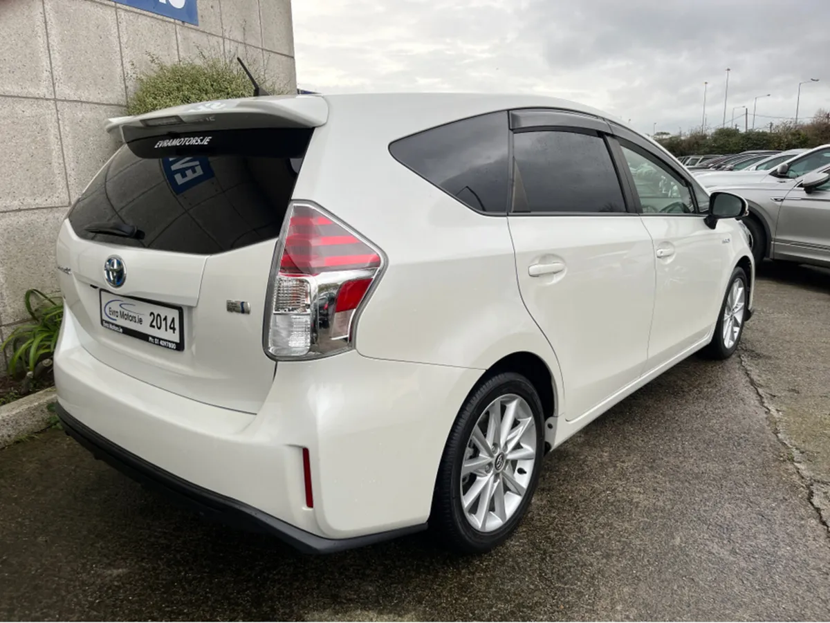 Toyota Prius 7 SEATER HYBRID AUTOMATIC 1.8 PETROL - Image 4