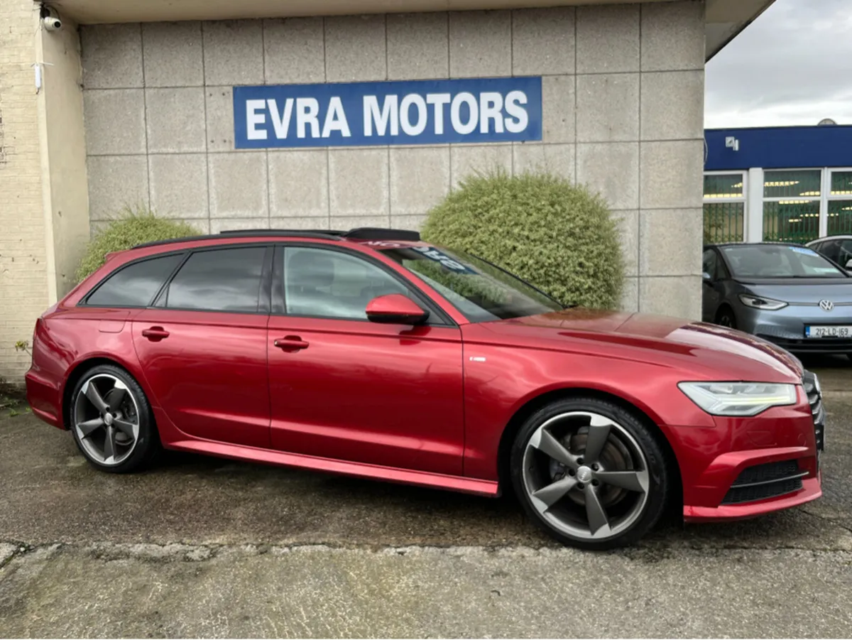 Audi A6 AVANT S-LINE ULTRA BLACK EDITION 187BHP // - Image 3