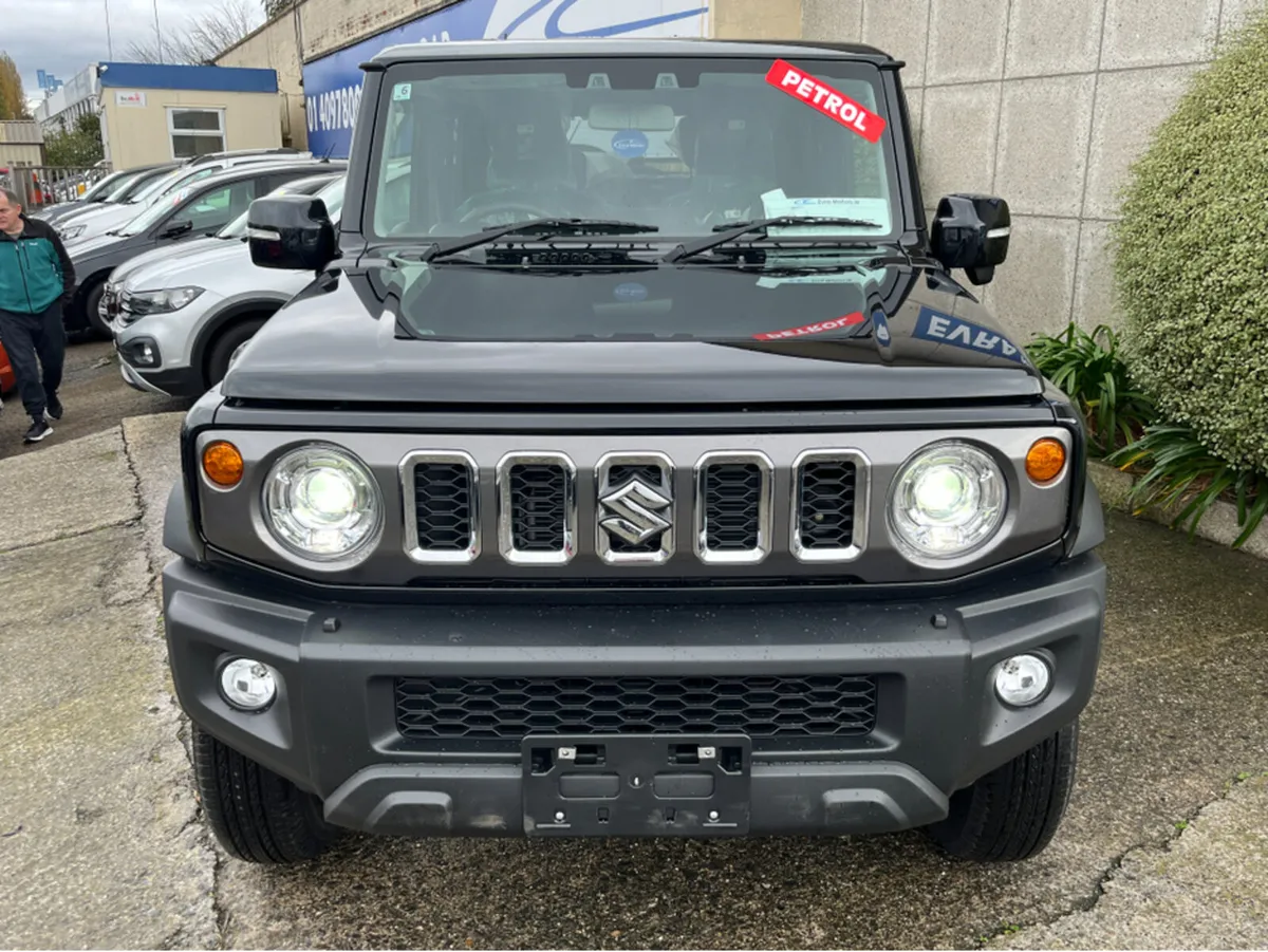 Suzuki Jimny NOMADE LWB 4 SEAT AUTOMATIC 1.5 PETRO - Image 2
